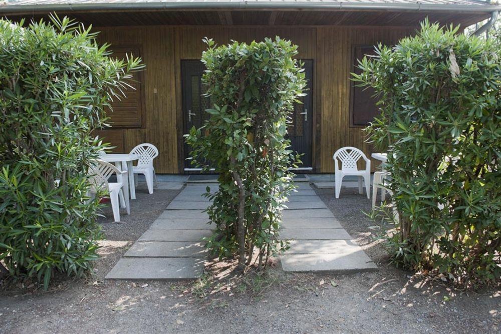 New Camping Le Tamerici Чечина Екстериор снимка