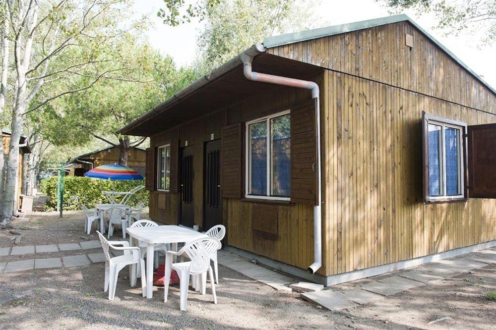 New Camping Le Tamerici Чечина Екстериор снимка