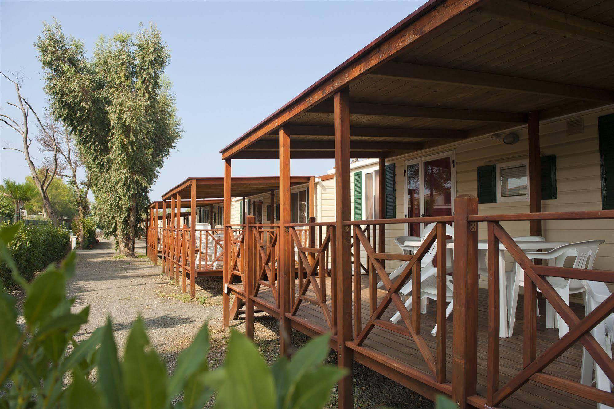 New Camping Le Tamerici Чечина Екстериор снимка