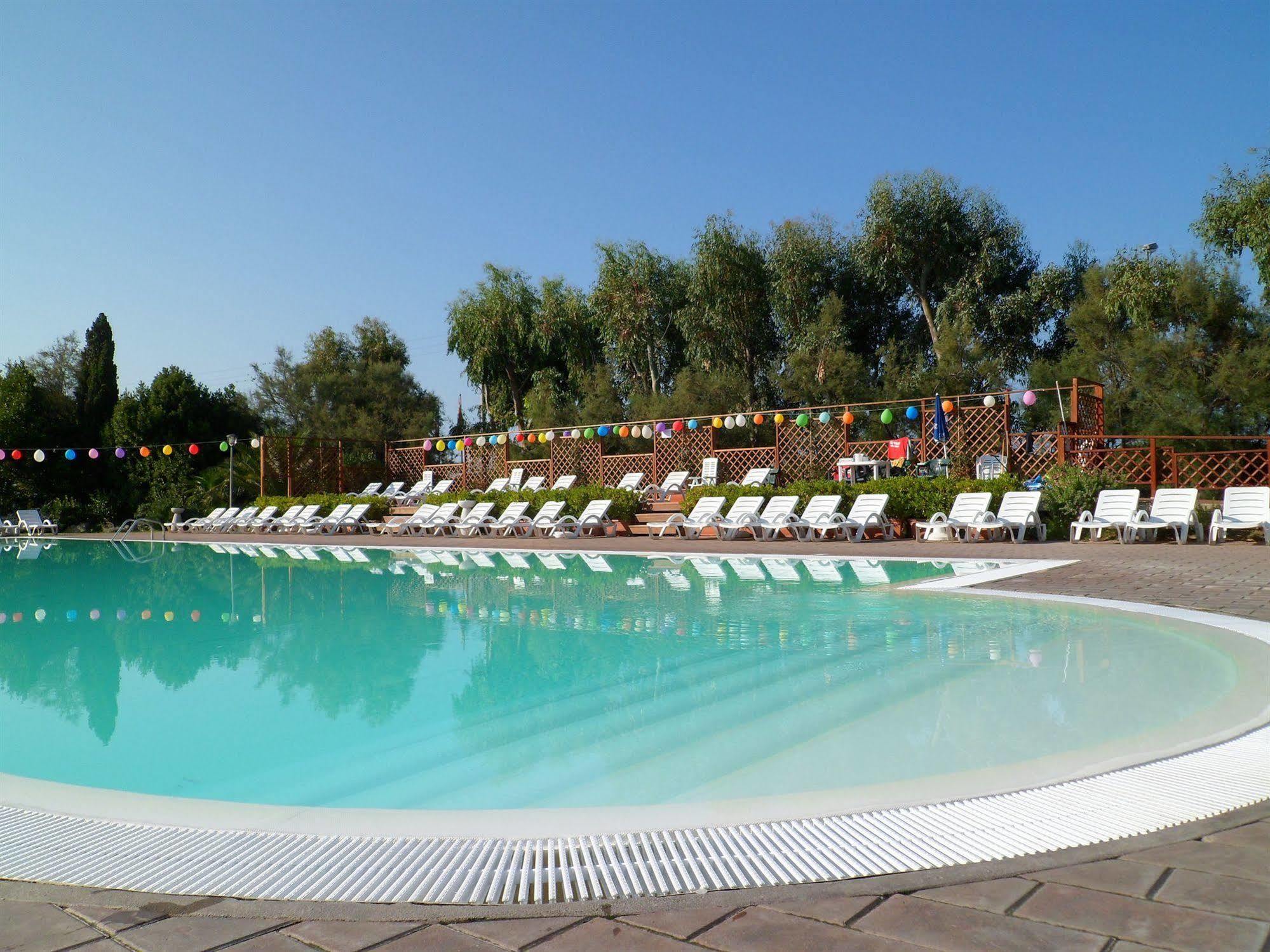 New Camping Le Tamerici Чечина Екстериор снимка